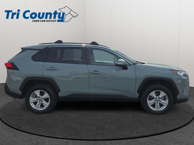 Used 2021 Toyota RAV4 XLE w/ Convenience Package AWD/4WD image 9