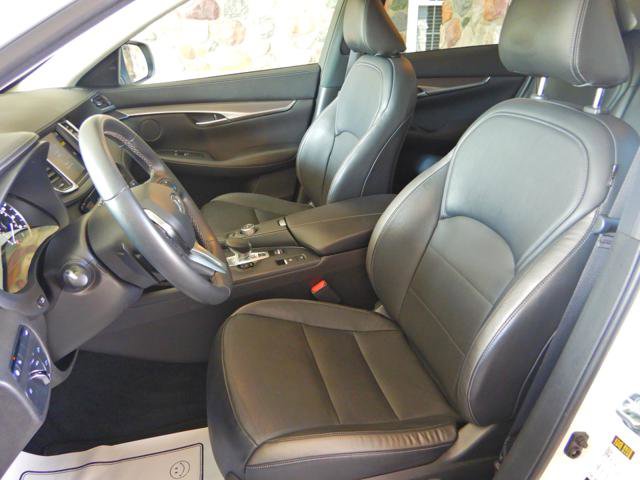 Used 2022 INFINITI QX50 Luxe AWD/4WD image 12