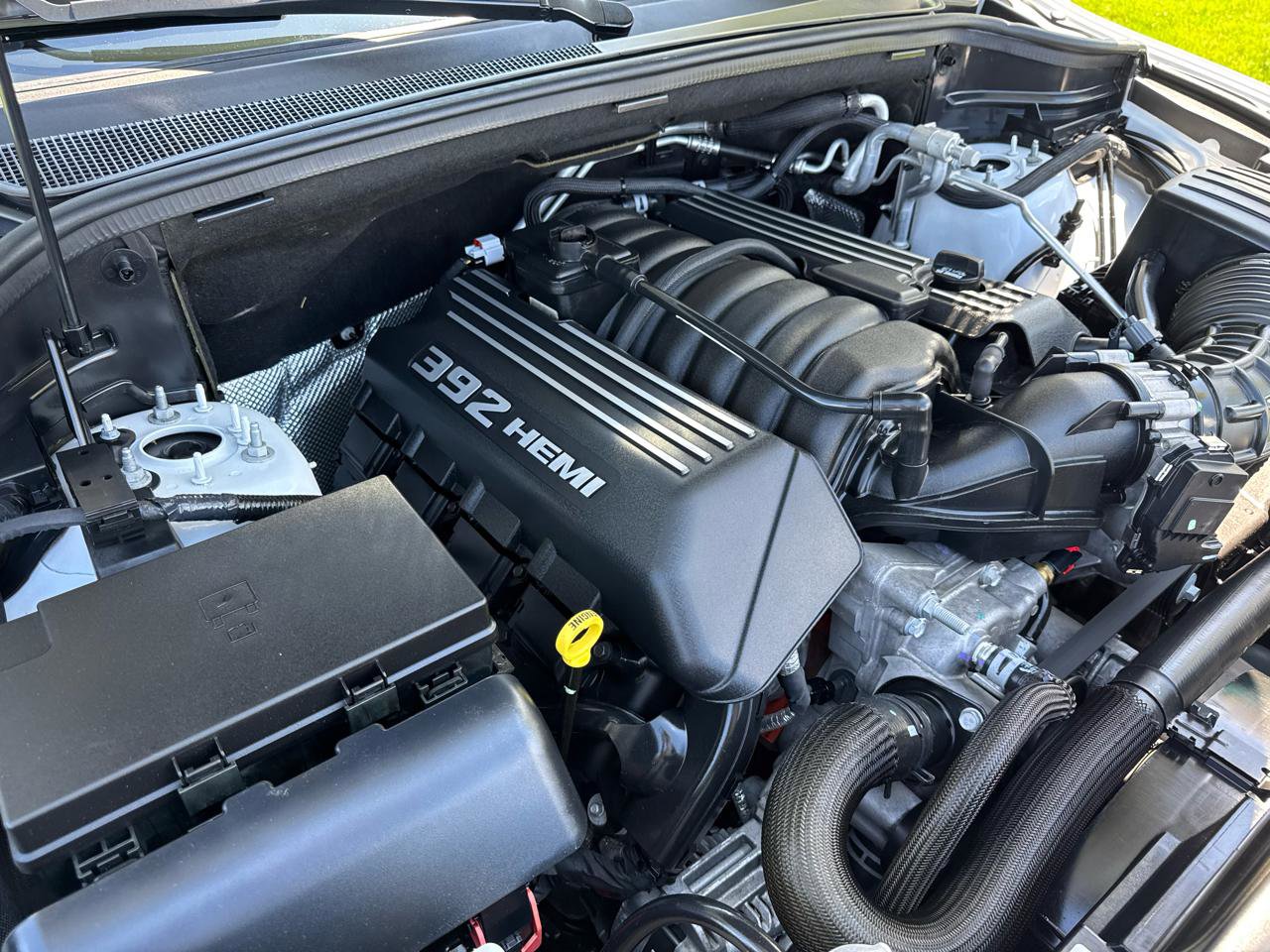 Used 2018 Dodge Durango SRT w/ Technology Group AWD/4WD image 34