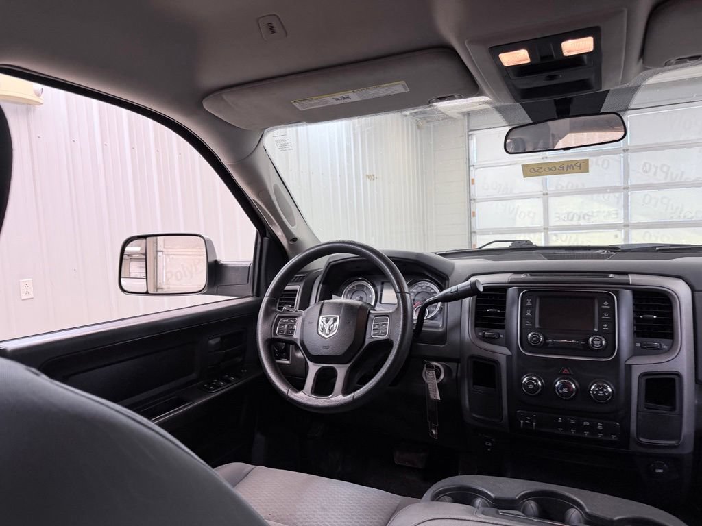 Used 2017 RAM 2500 Tradesman w/ Chrome Appearance Group AWD/4WD image 27