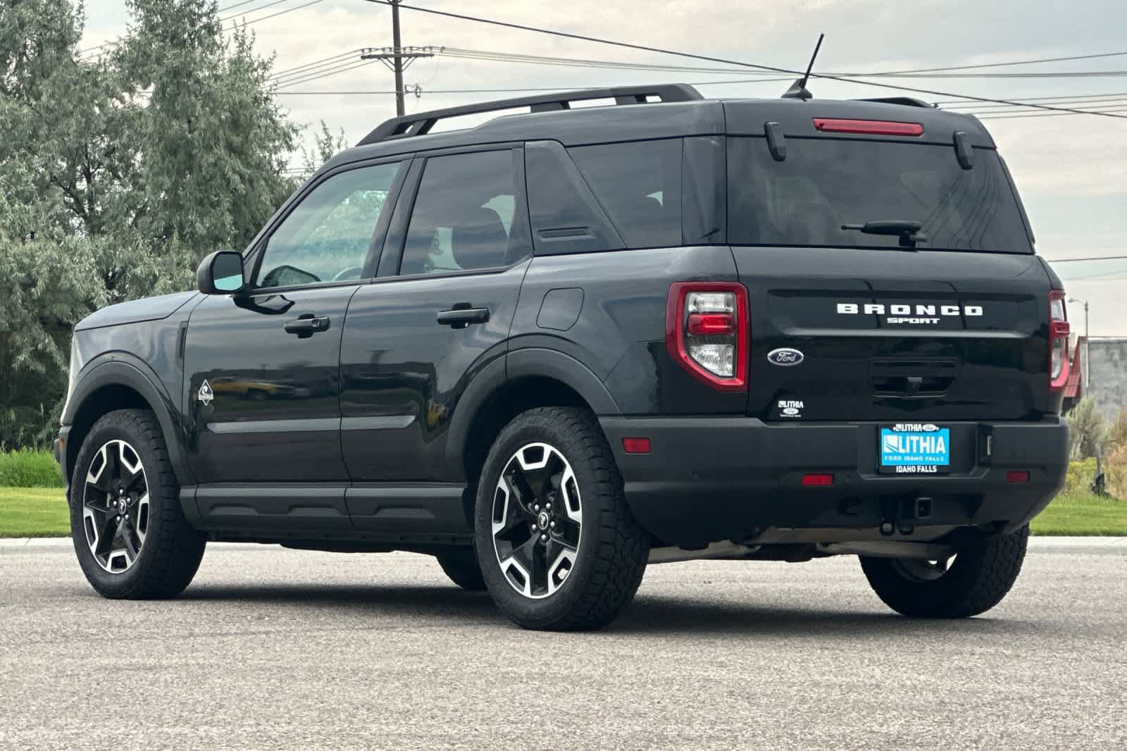 Certified 2023 Ford Bronco Sport Outer Banks w/ Tech Package AWD/4WD image 6
