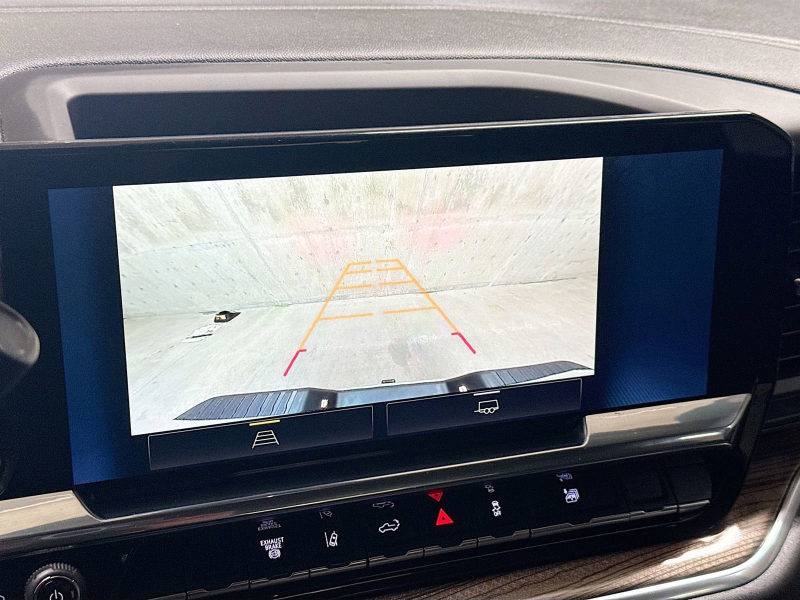 Used 2025 Chevrolet Silverado 2500 LT w/ Convenience Package image 16