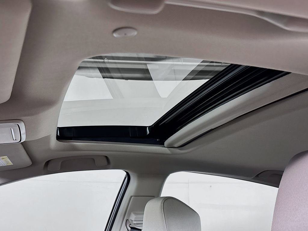 New 2025 Honda Accord SE image 18