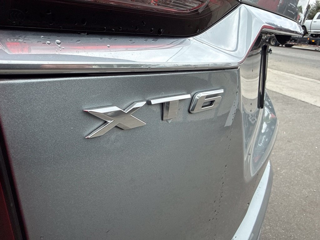 Used 2023 Cadillac XT6 Premium Luxury FWD image 5