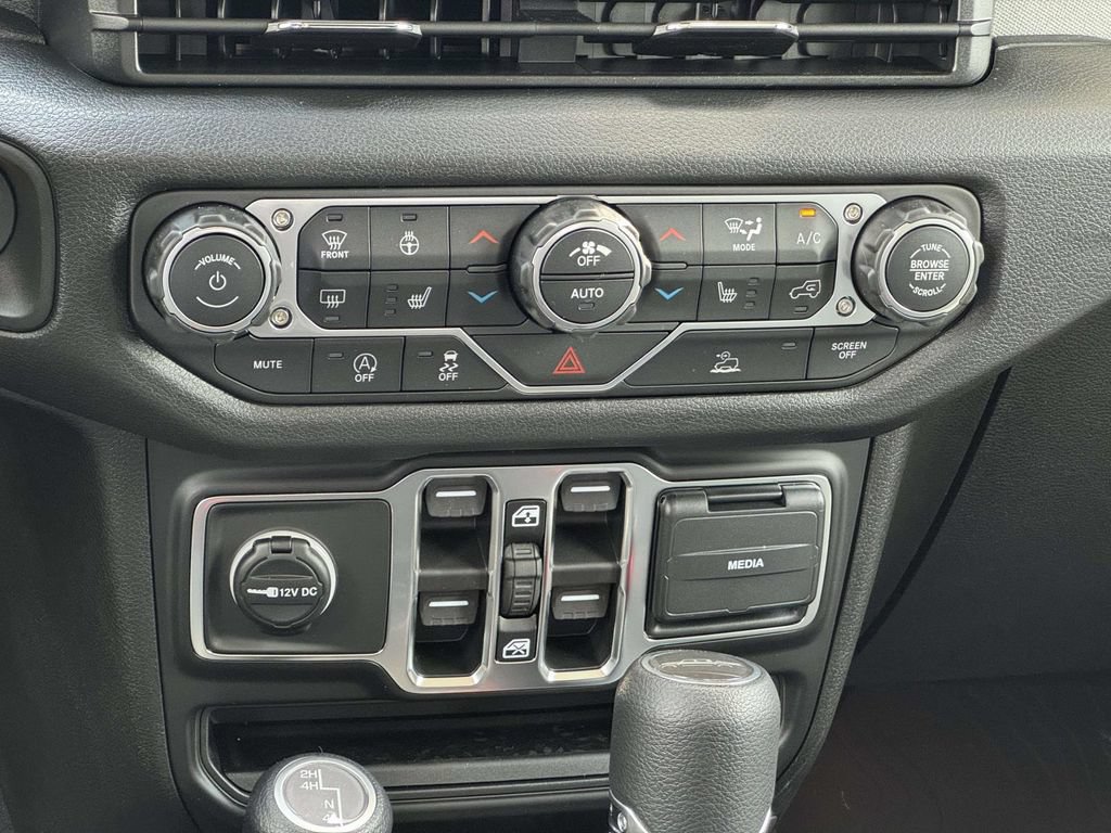 New 2026 Jeep Gladiator Sport AWD/4WD image 20