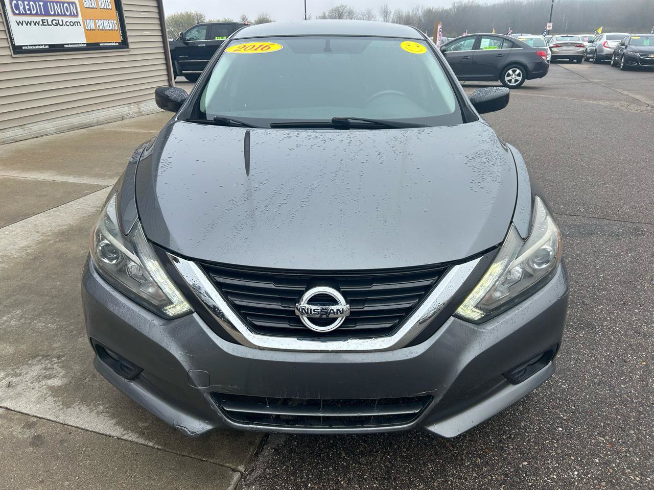 Used 2016 Nissan Altima 2.5 SR FWD image 2