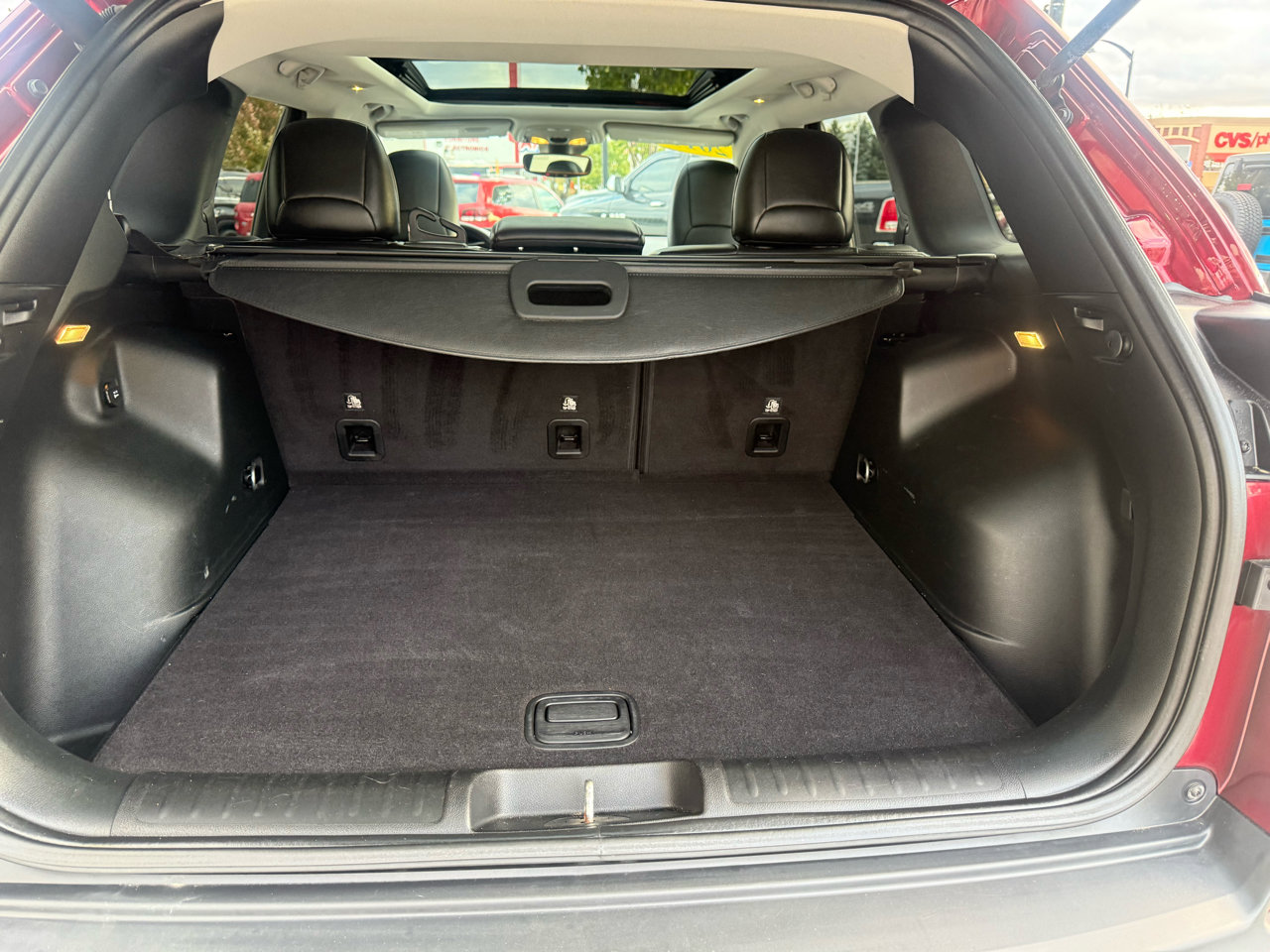Used 2019 Jeep Cherokee Trailhawk image 21