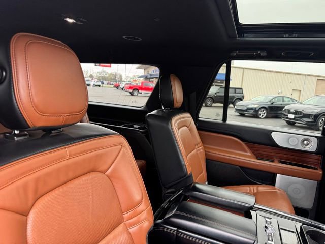 Used 2019 Lincoln Navigator L Reserve w/ Cargo Package AWD/4WD image 44