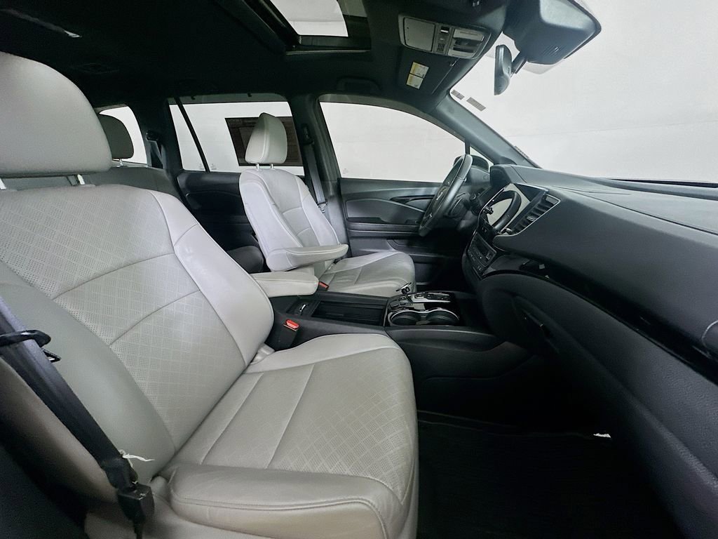 Used 2019 Honda Passport Touring image 12