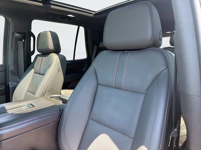 Used 2022 Chevrolet Tahoe RST w/ Luxury Package AWD/4WD image 25