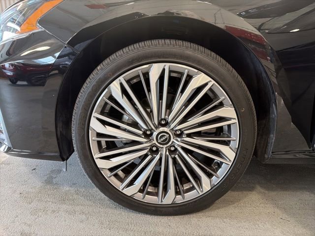 Certified 2025 Nissan Altima 2.5 SL AWD/4WD image 27