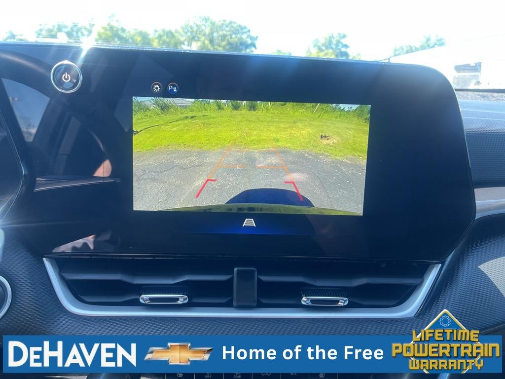 Used 2025 Chevrolet Equinox LT AWD/4WD image 14
