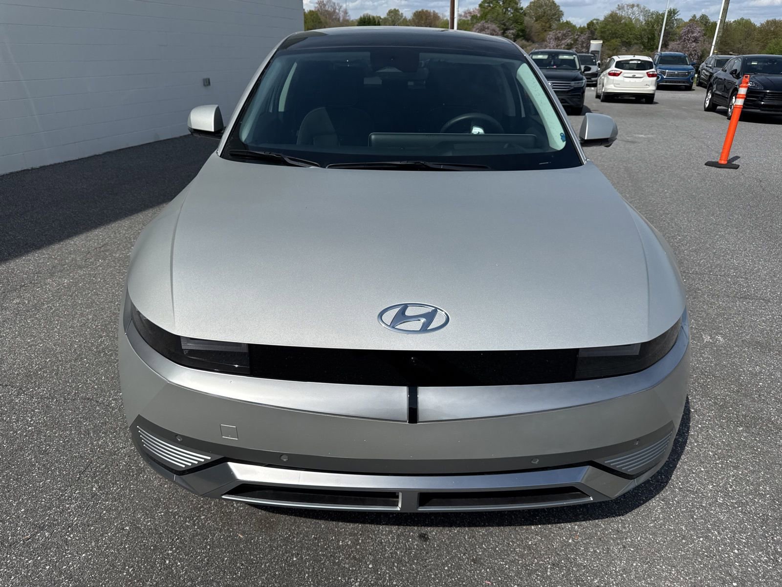 Certified 2023 Hyundai Ioniq 5 Limited w/ Cargo Package image 2