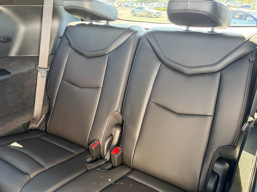 Used 2022 Cadillac XT6 Sport w/ Technology Package image 42