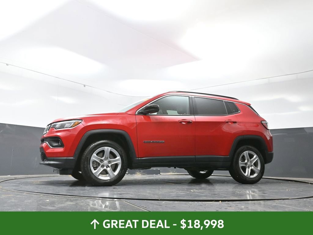 Used 2024 Jeep Compass Latitude image 54