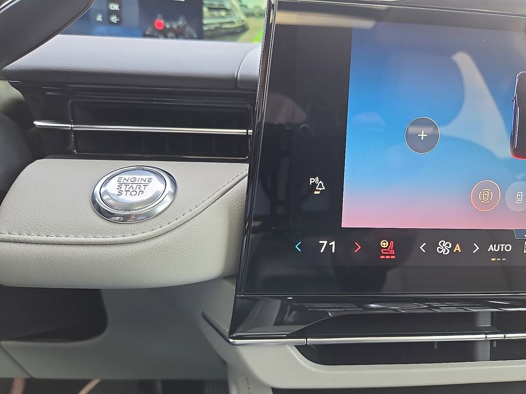 New 2026 Lincoln Nautilus Reserve AWD/4WD image 15