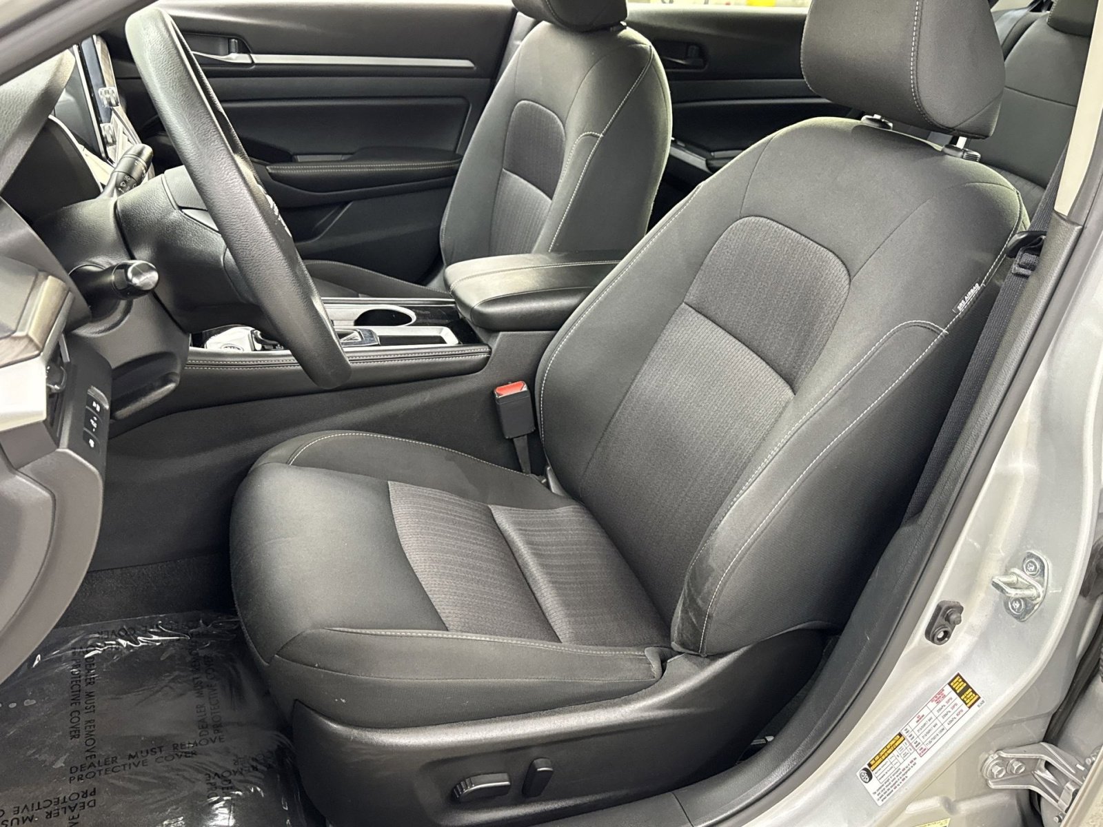 Used 2023 Nissan Altima 2.5 SV FWD image 14