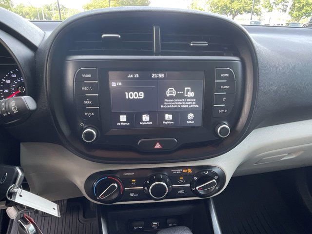 Used 2020 Kia Soul LX FWD image 19