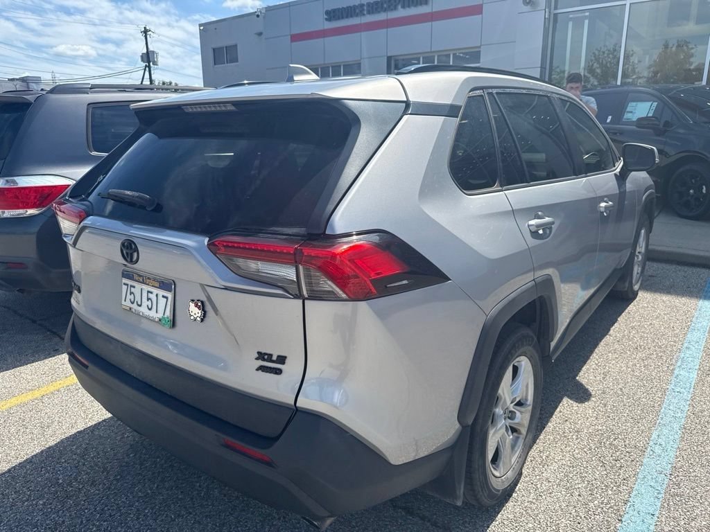 Used 2019 Toyota RAV4 XLE w/ All Weather Liner Package AWD/4WD image 4