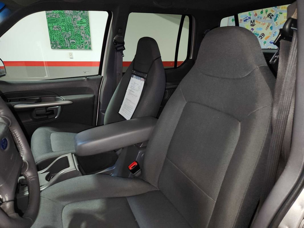 Used 2002 Ford Explorer Sport Trac 4x4 image 51