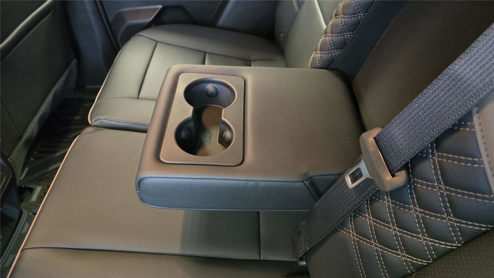 New 2026 GMC Canyon Denali image 19