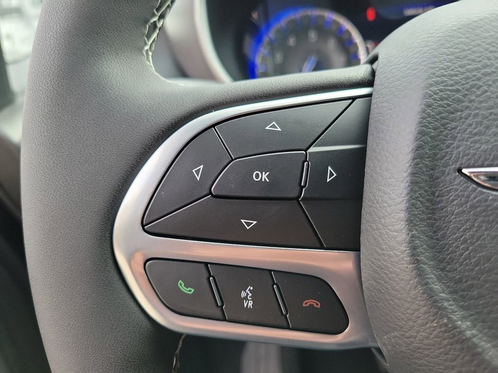 New 2025 Chrysler Voyager LX image 4