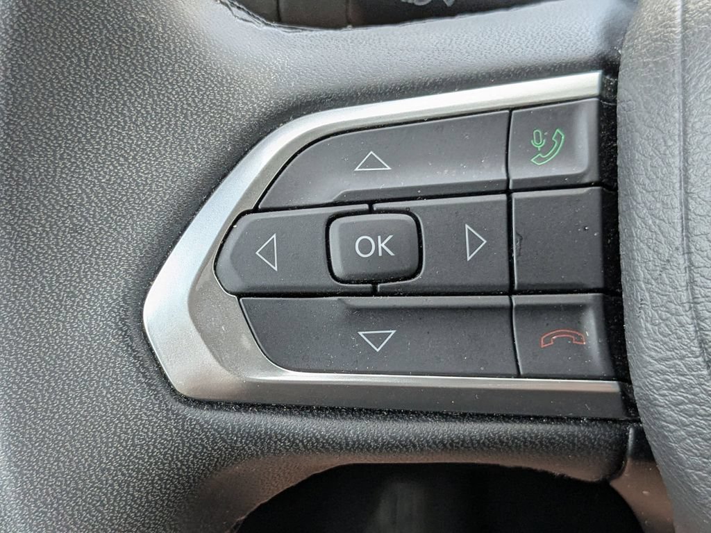 Used 2024 Jeep Compass Latitude AWD/4WD image 24