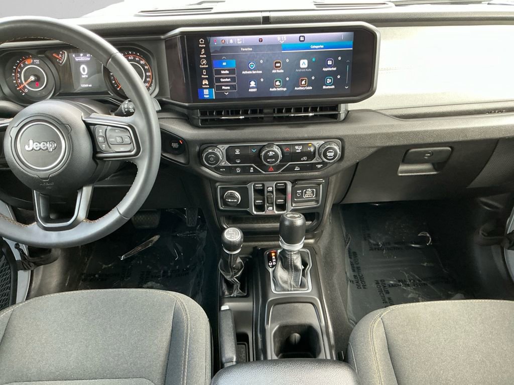 Used 2024 Jeep Wrangler Sport S image 11