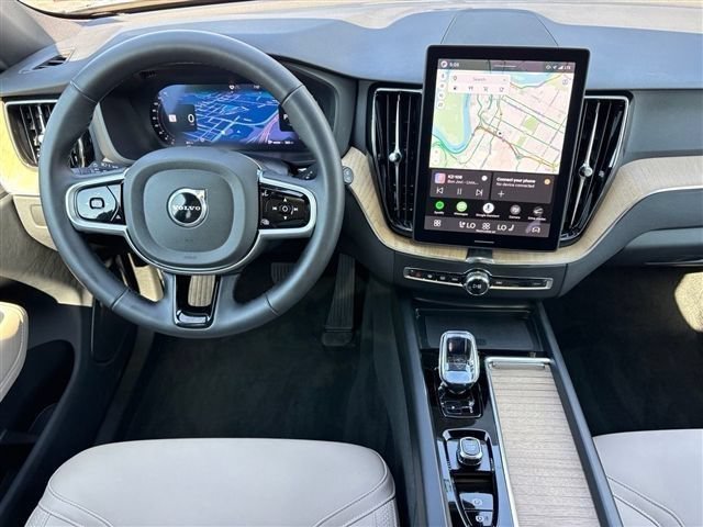 Used 2026 Volvo XC60 B5 Core w/ Climate Package AWD/4WD image 14