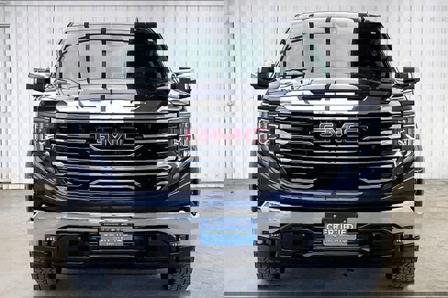 Certified 2023 GMC Sierra 1500 SLT w/ SLT Premium Package image 3