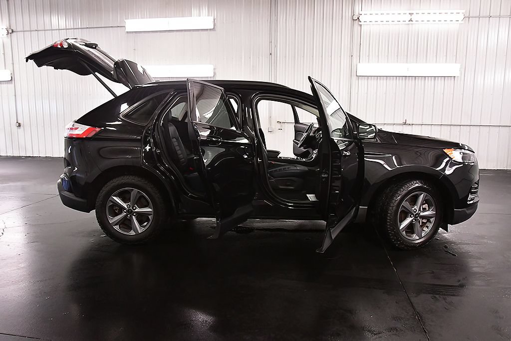 Used 2023 Ford Edge SEL w/ Sport Appearance Package AWD/4WD image 33