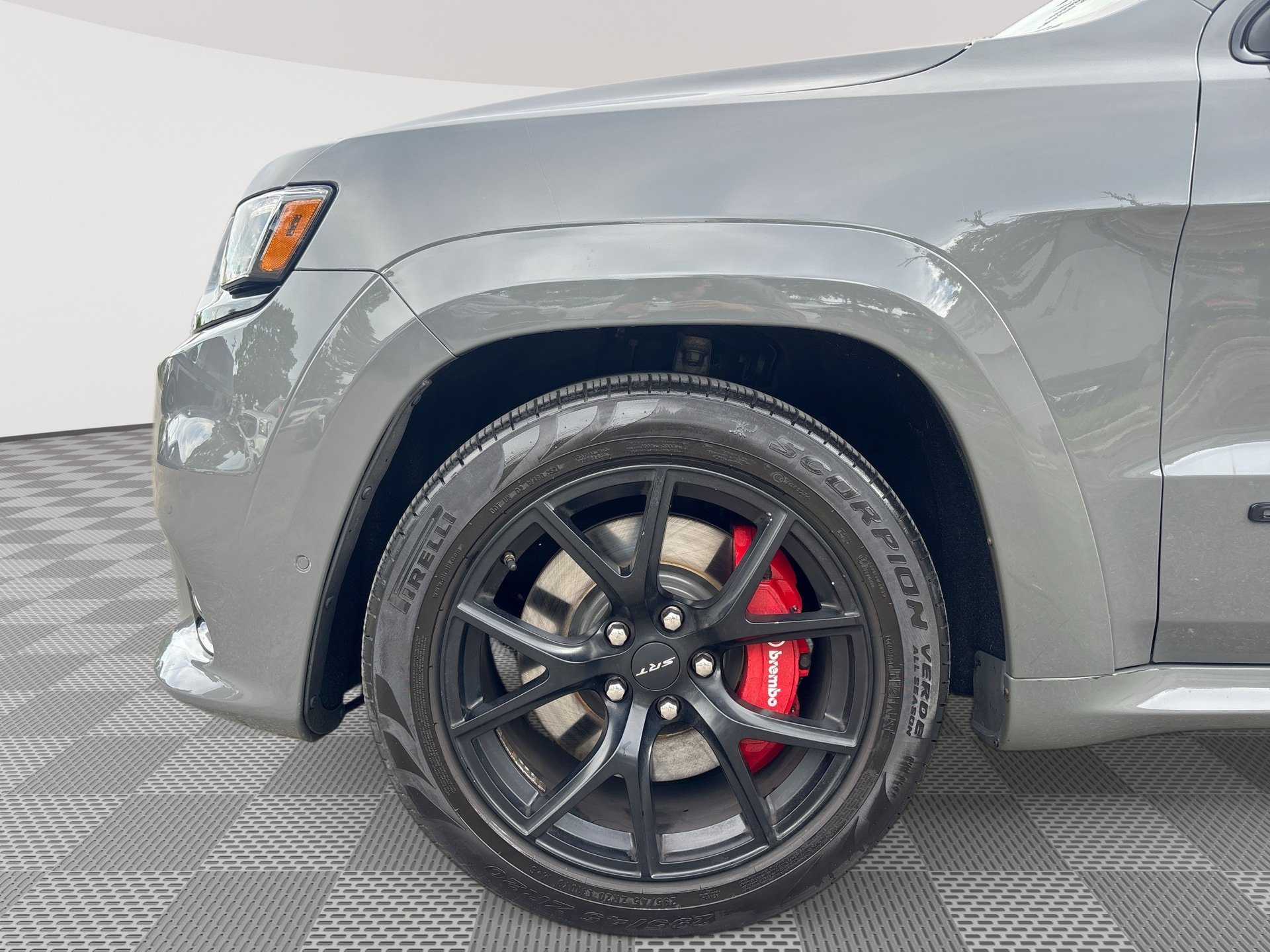 Used 2020 Jeep Grand Cherokee SRT AWD/4WD image 19