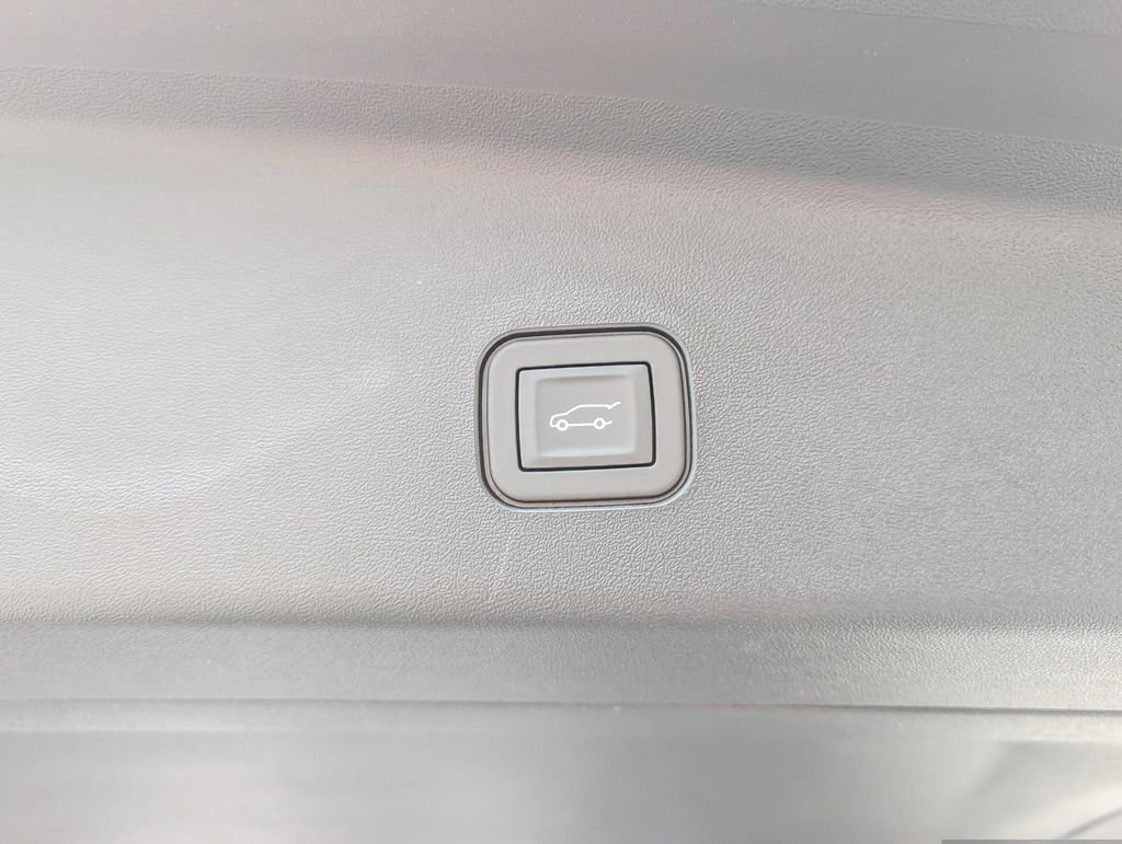 New 2026 Cadillac Vistiq Sport AWD/4WD image 19