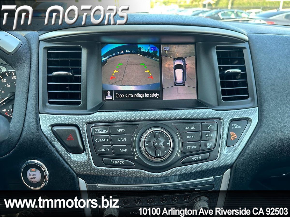 Used 2019 Nissan Pathfinder SL FWD image 8