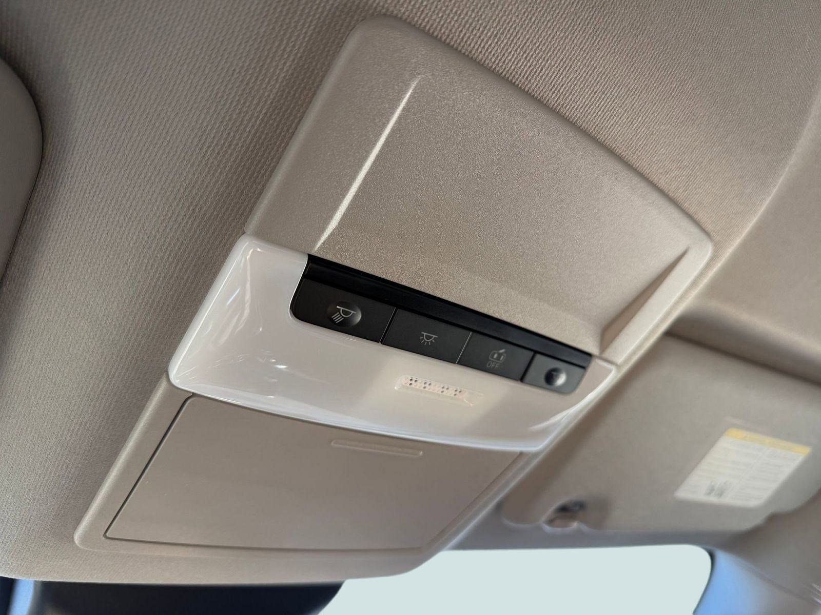 New 2025 Nissan Sentra SV image 19