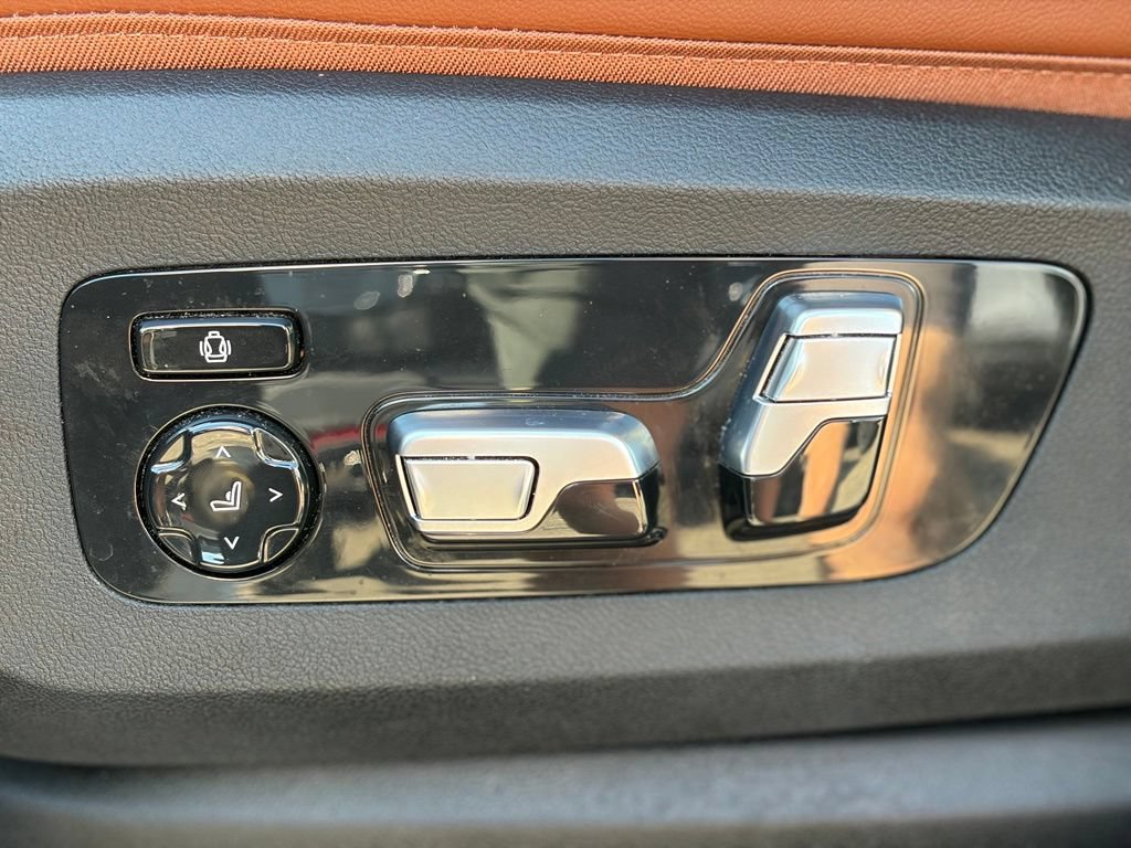 Used 2024 BMW X5 xDrive40i w/ Executive Package AWD/4WD image 24