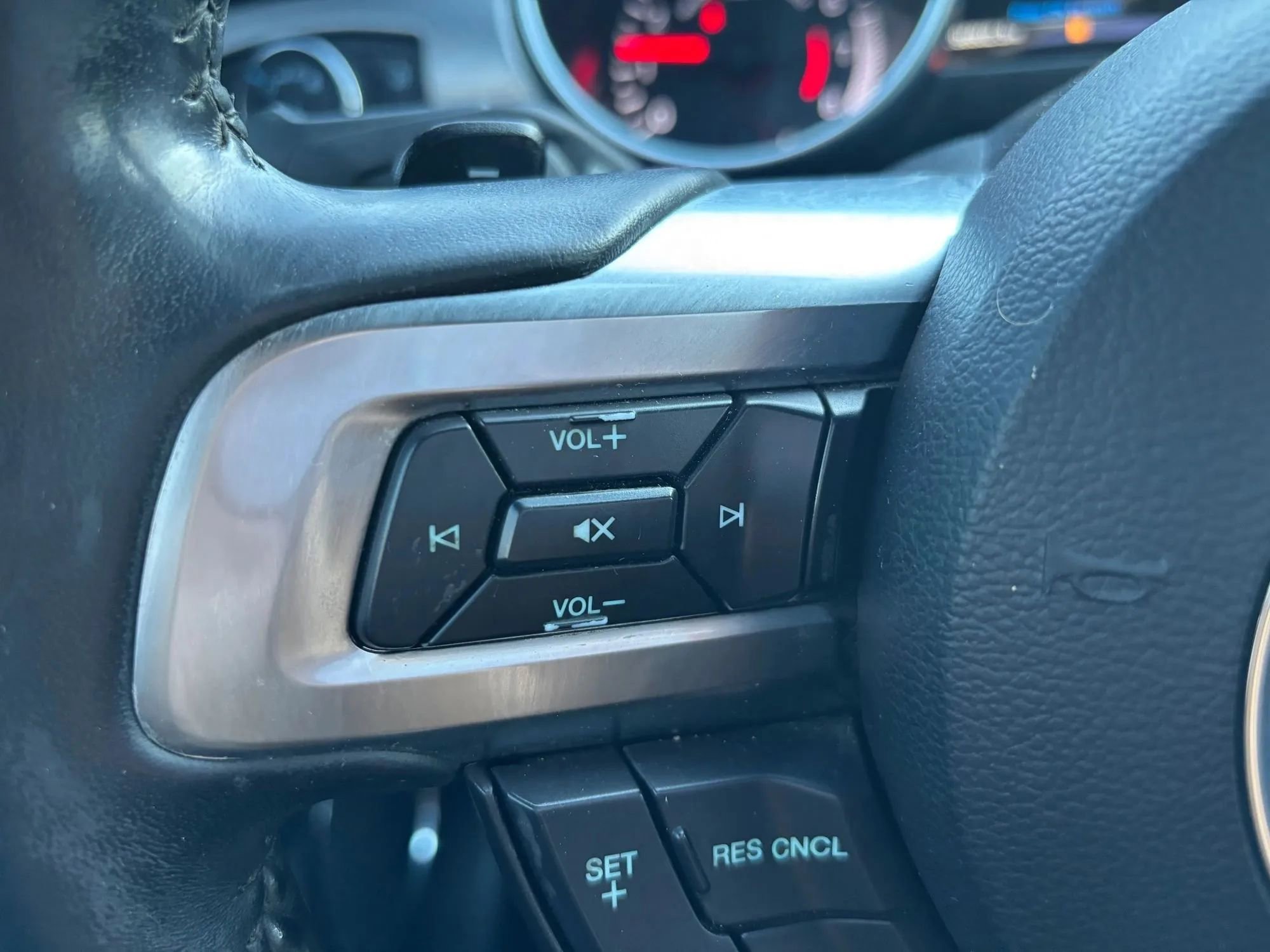Used 2020 Ford Mustang Premium image 13