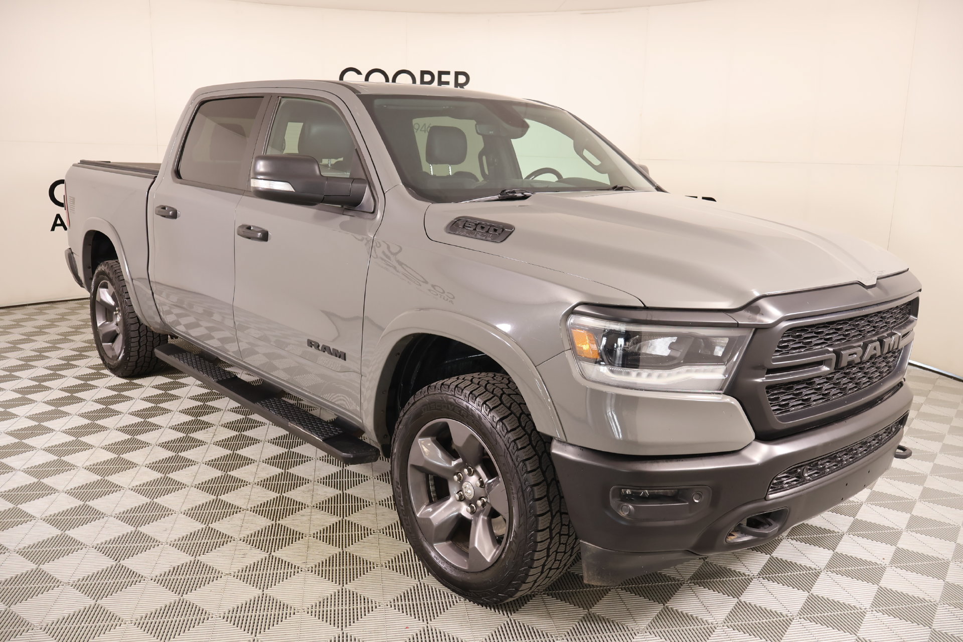 Used 2020 RAM 1500 Big Horn w/ Built-to-serve Edition AWD/4WD image 1