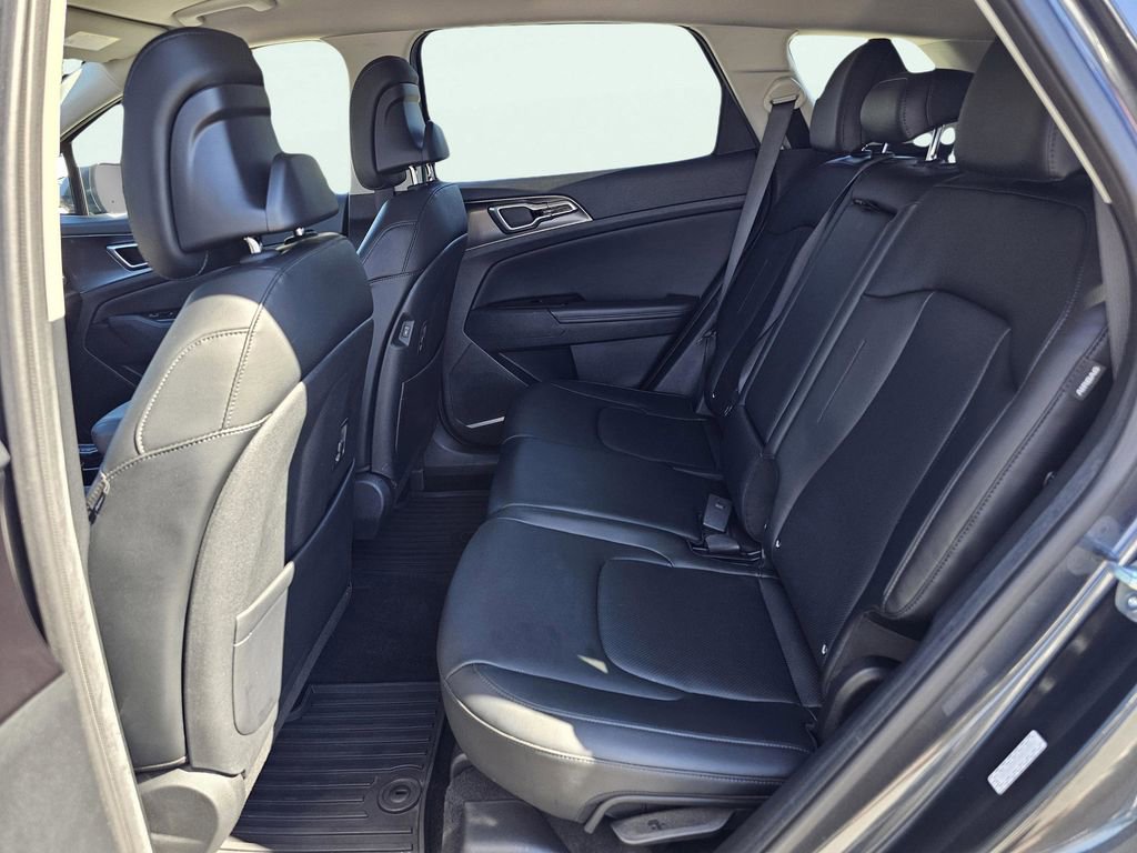 Certified 2024 Kia Sportage EX image 33