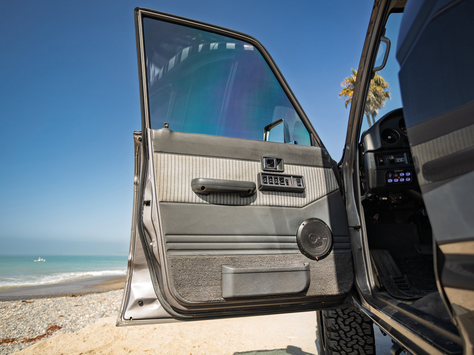 Used 1990 Toyota Land Cruiser AWD/4WD image 38