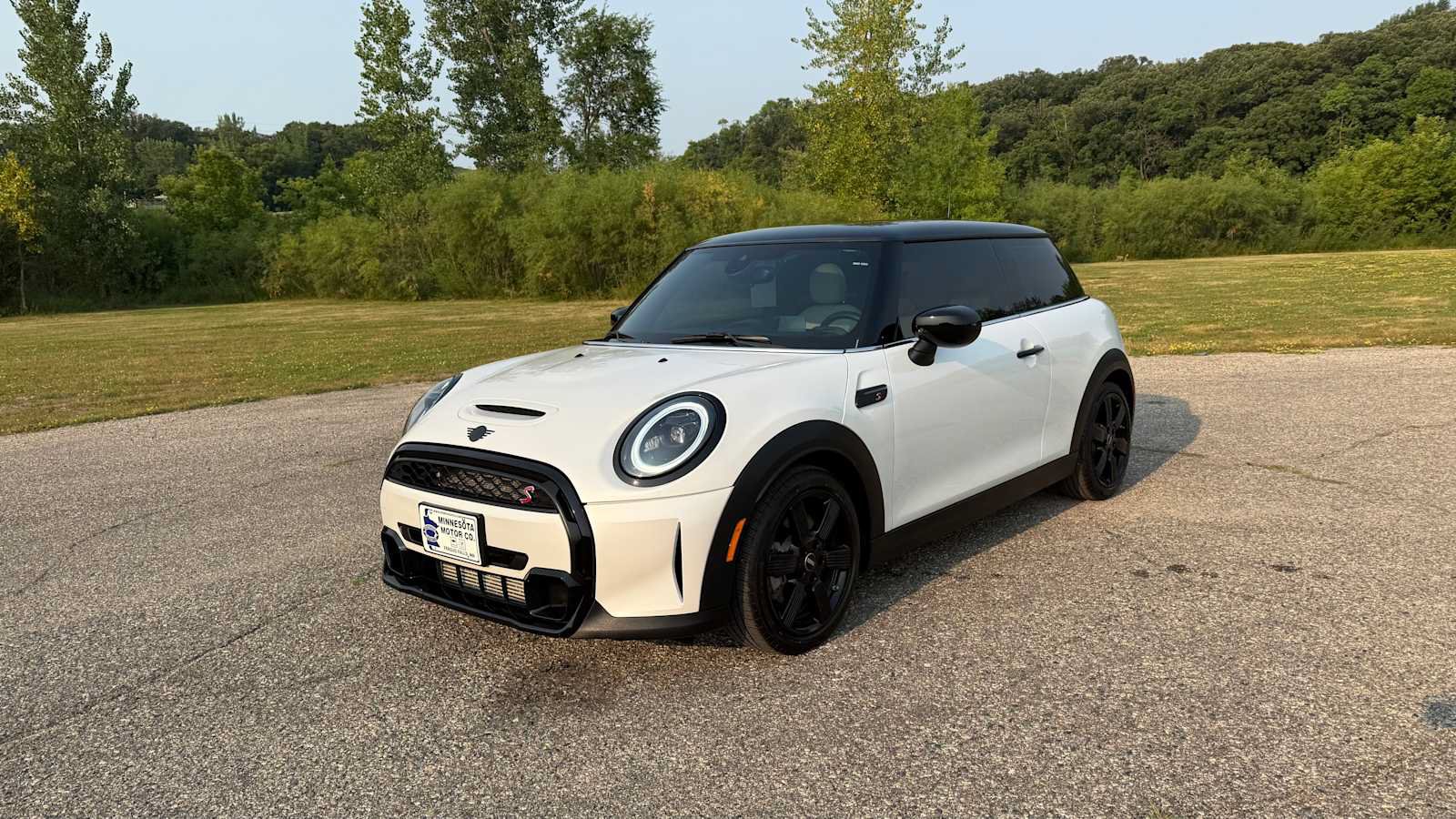 Used 2024 MINI Cooper S FWD image 1