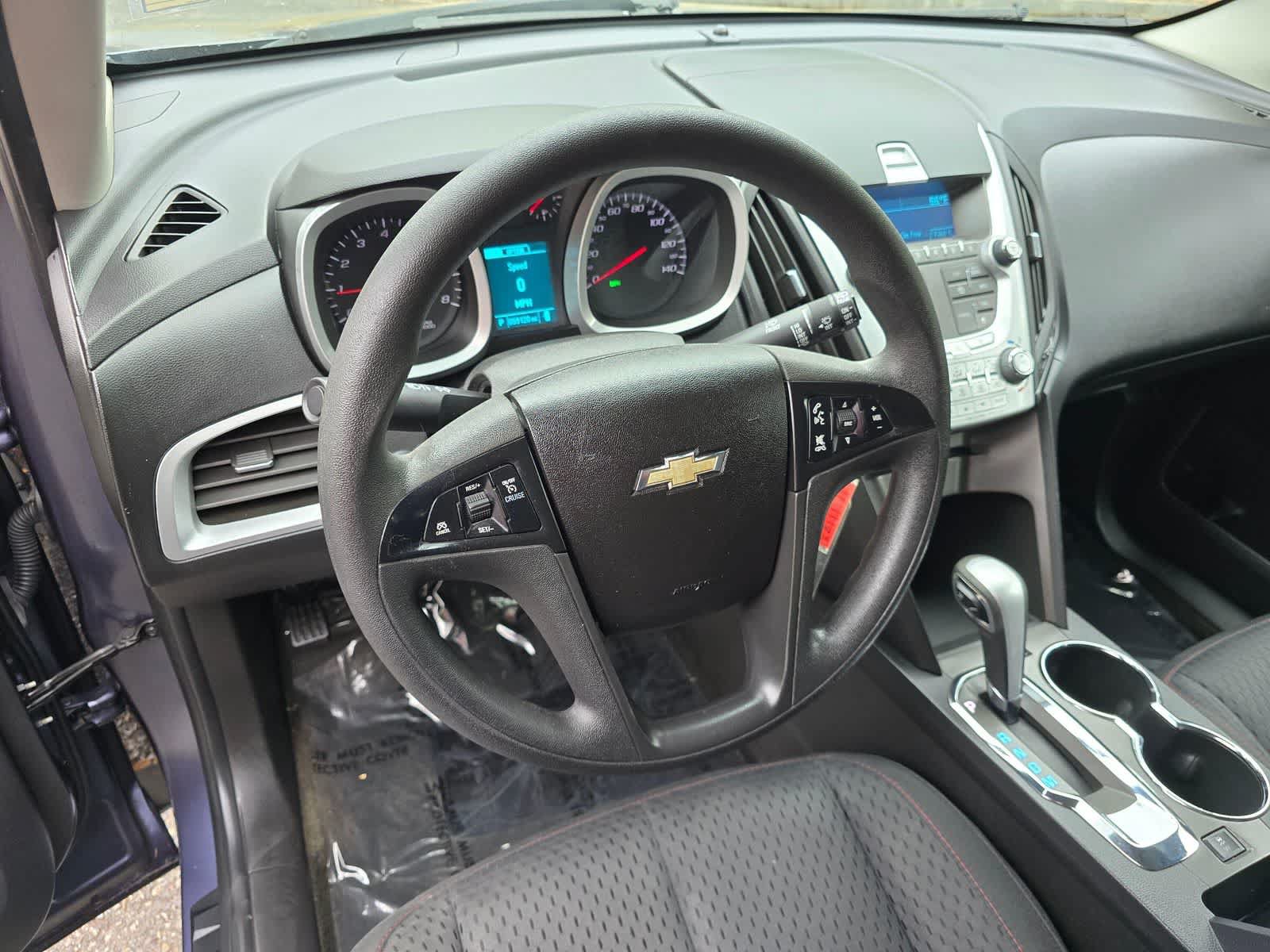 Used 2013 Chevrolet Equinox LS FWD image 2