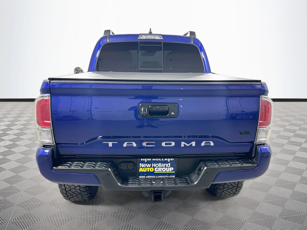 Used 2022 Toyota Tacoma TRD Off-Road w/ TRD Premium Off Road Package AWD/4WD image 6