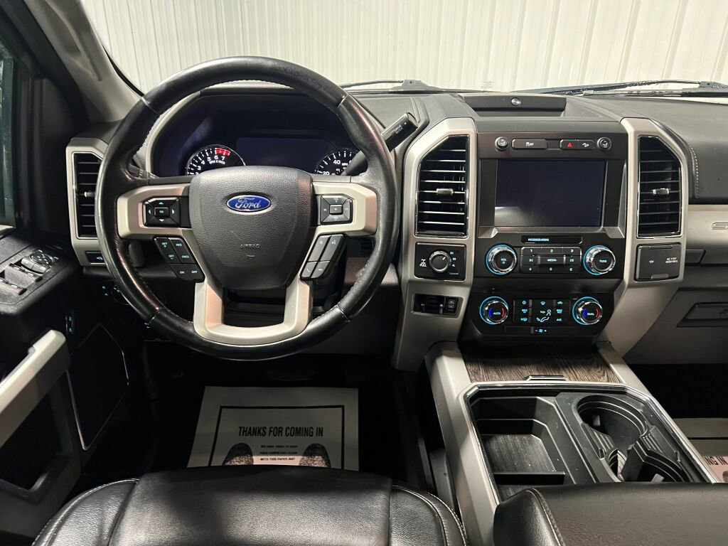 Used 2021 Ford F250 Lariat w/ Chrome Package image 4