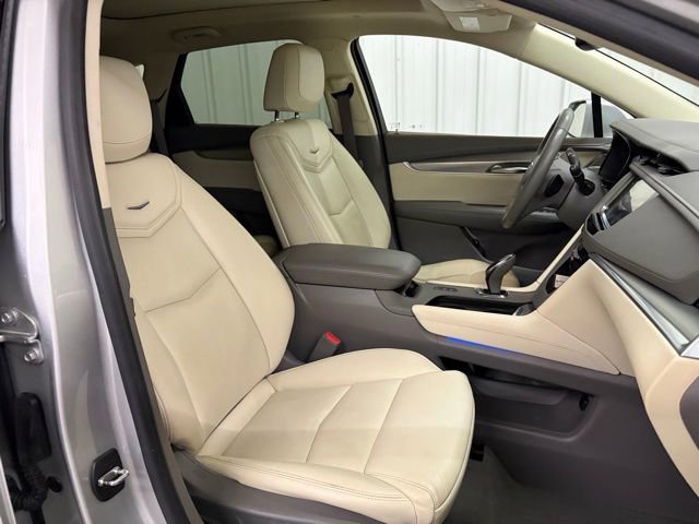 Used 2018 Cadillac XT5 Luxury w/ Driver Awareness Package AWD/4WD image 20