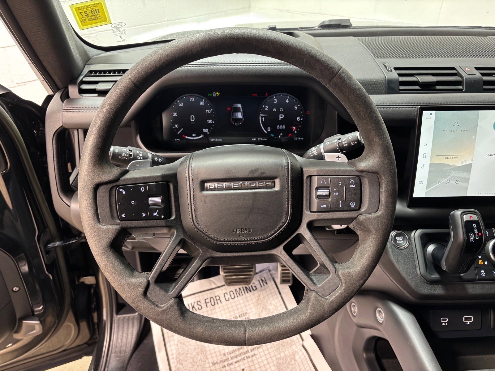 Used 2023 Land Rover Defender 110 V8 AWD/4WD image 18