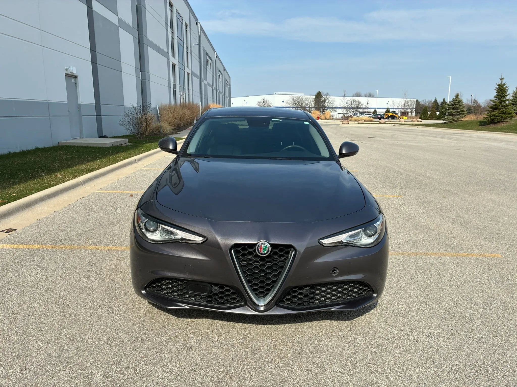 Used 2017 Alfa Romeo Giulia Ti image 2