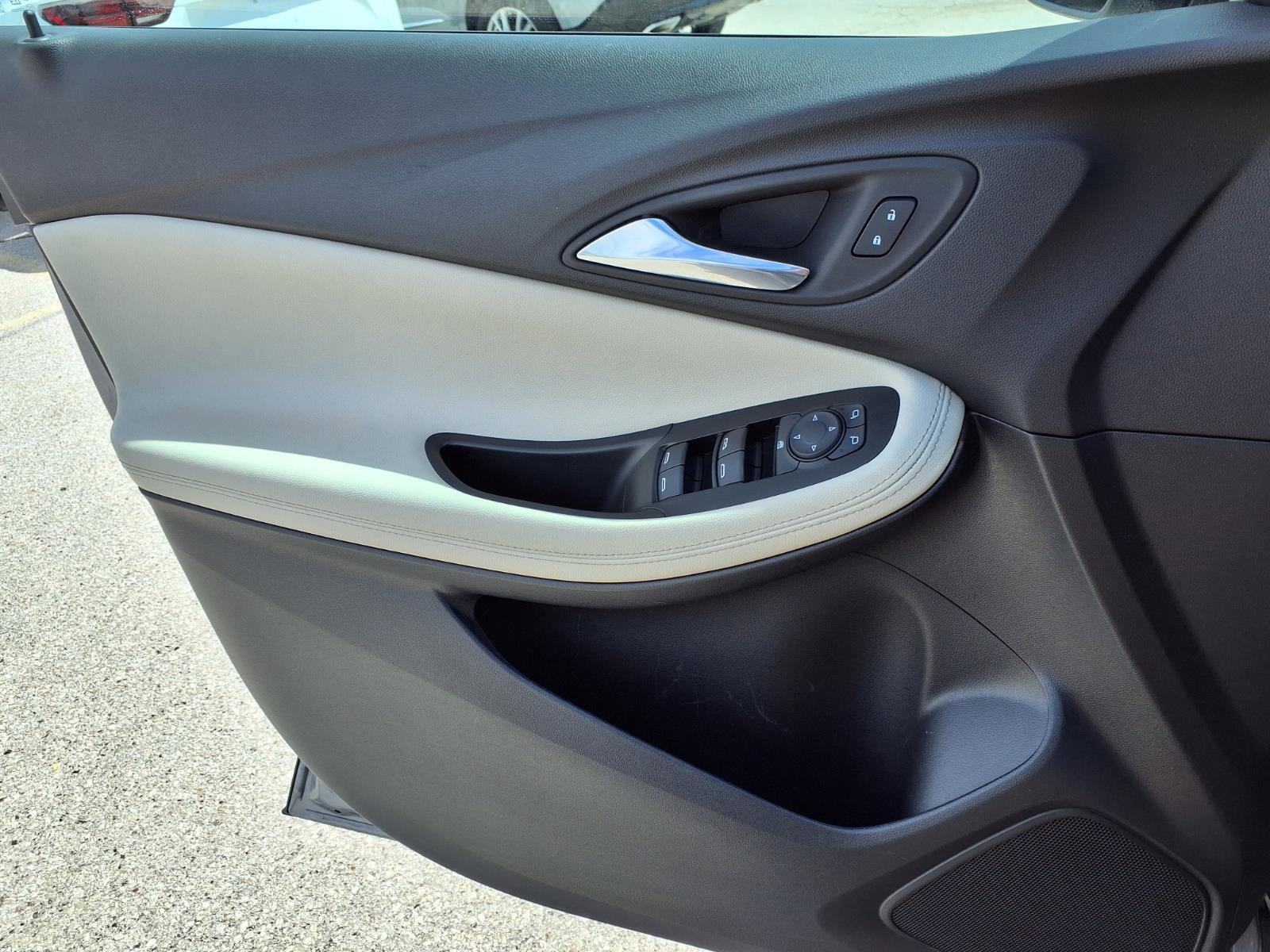 Used 2023 Buick Encore GX Preferred w/ Cold Weather Comfort Package image 22