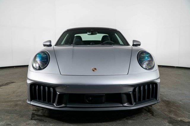 Used 2025 Porsche 911 Carrera GTS image 3