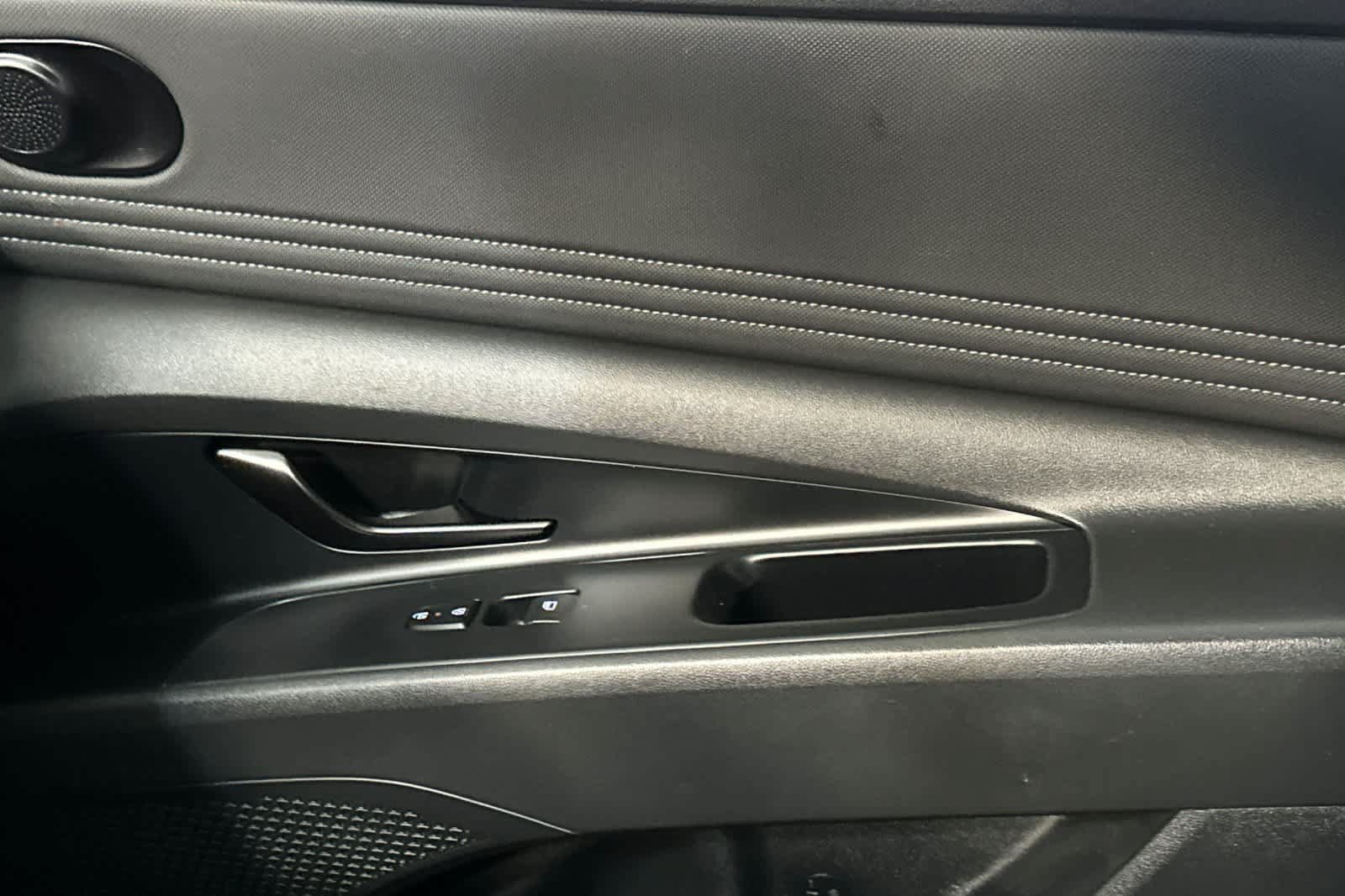 Used 2026 Hyundai Elantra Sport FWD image 18